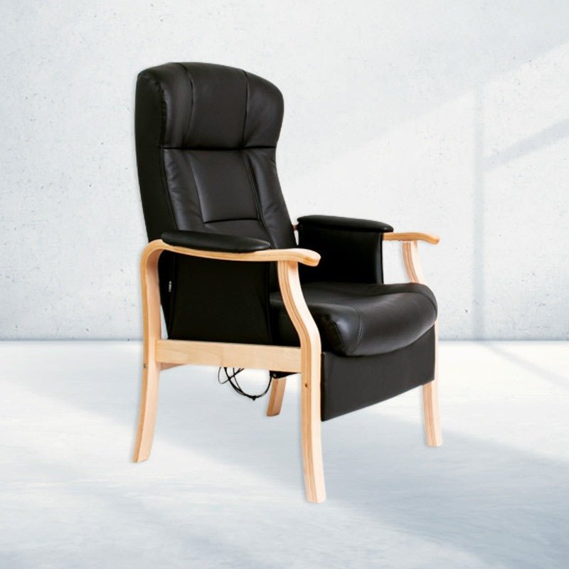 Sorø hvilestol med sædeløft - Sort læder - Seniorshop