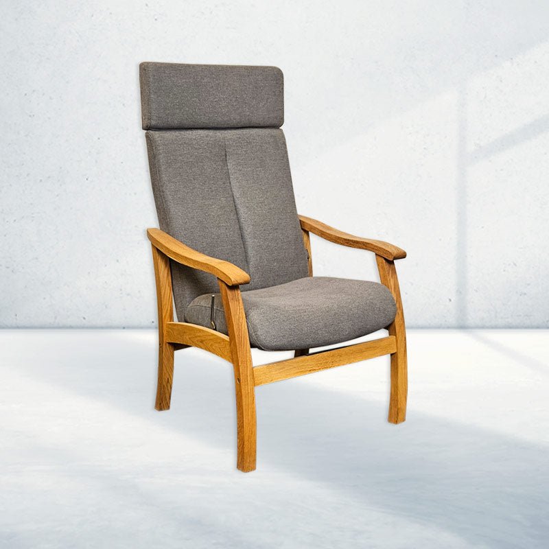 Rebild Plus hvilestol str. Medium - Gråt stof - Seniorshop