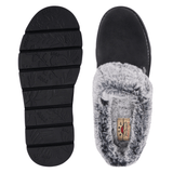Sort Skechers damehjemmesko set oppefra med indersål og en sål med mønster set nedefra